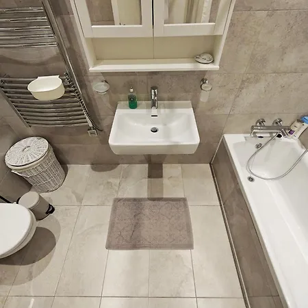 Hilltop Hideaway * Cospicua