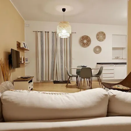 Hilltop Hideaway Apartamento *