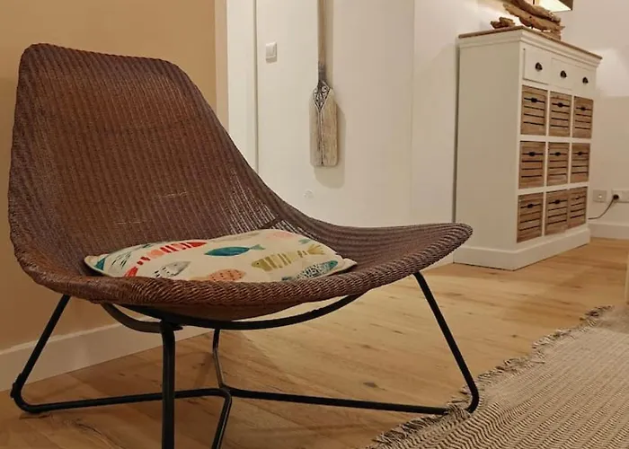 Hilltop Hideaway Apartment *